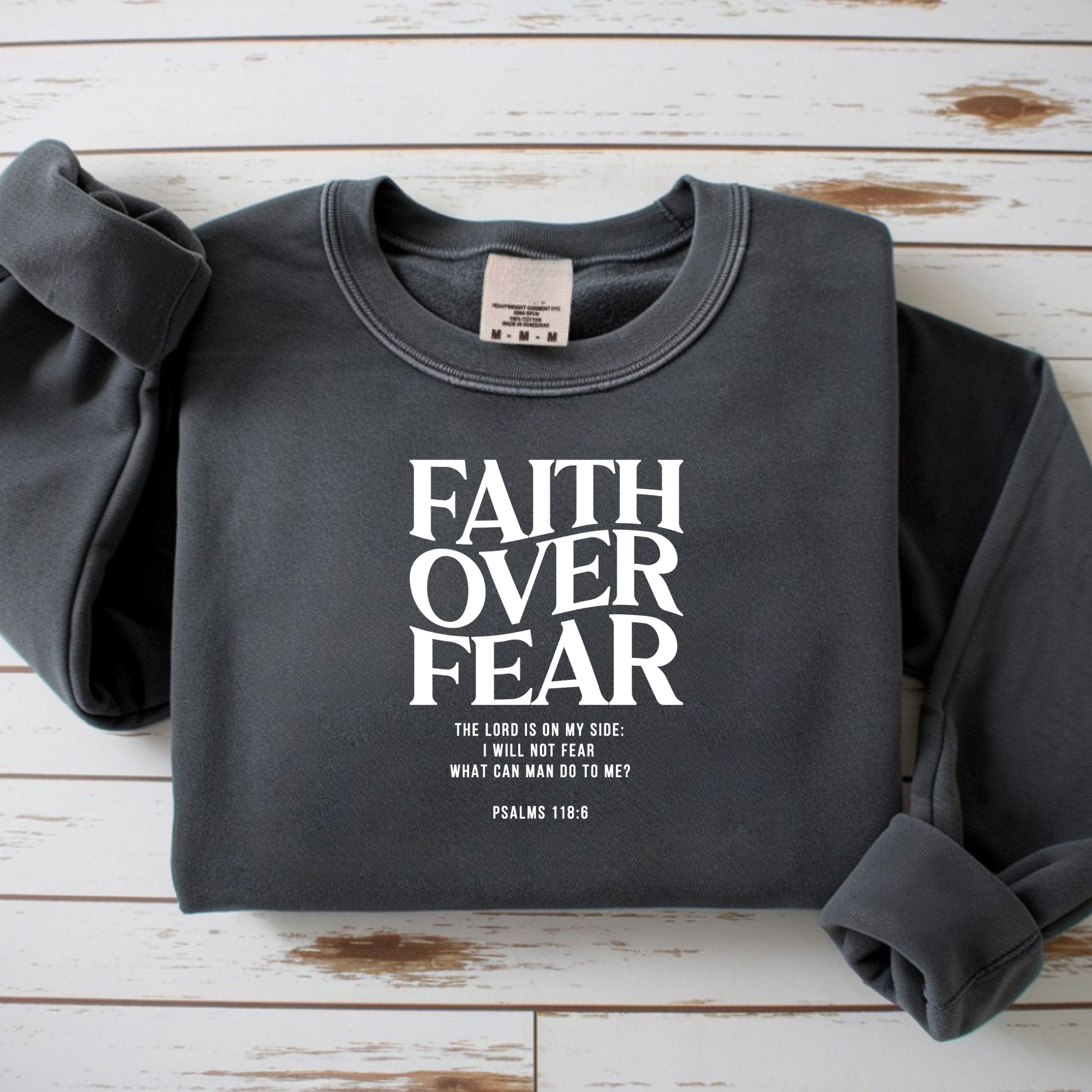 Bügelbild Faith over Fear - Breite 8cm x Höhe 10cm / Schwarz-Breite 8cm x Höhe 10cm / Weiß-Breite 15cm x Höhe 19cm / Schwarz-Breite 15cm x Höhe 19cm / Weiß-Breite 20cm x Höhe 26cm / Schwarz -Eternity 