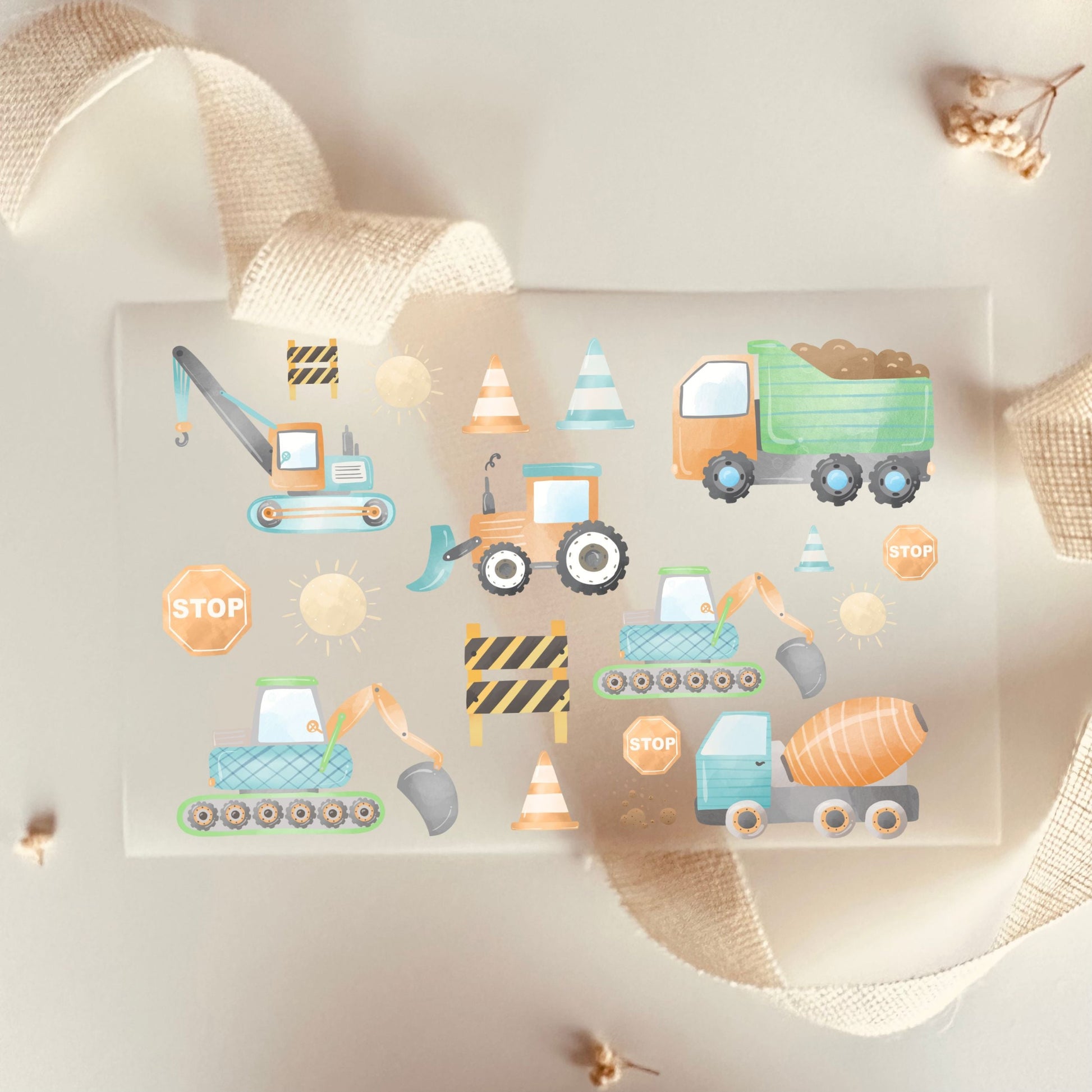 Bügelbild-Set mit Baufahrzeugen wie Bagger, Traktor und Mischer im Aquarell-Stil zum Aufbügeln für Kinder