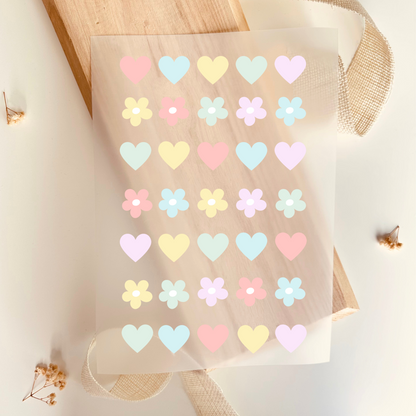 Bügelbild mit bunten Pastell-Blumen und Herzen zum Aufbügeln, als Set auf Transferfolie