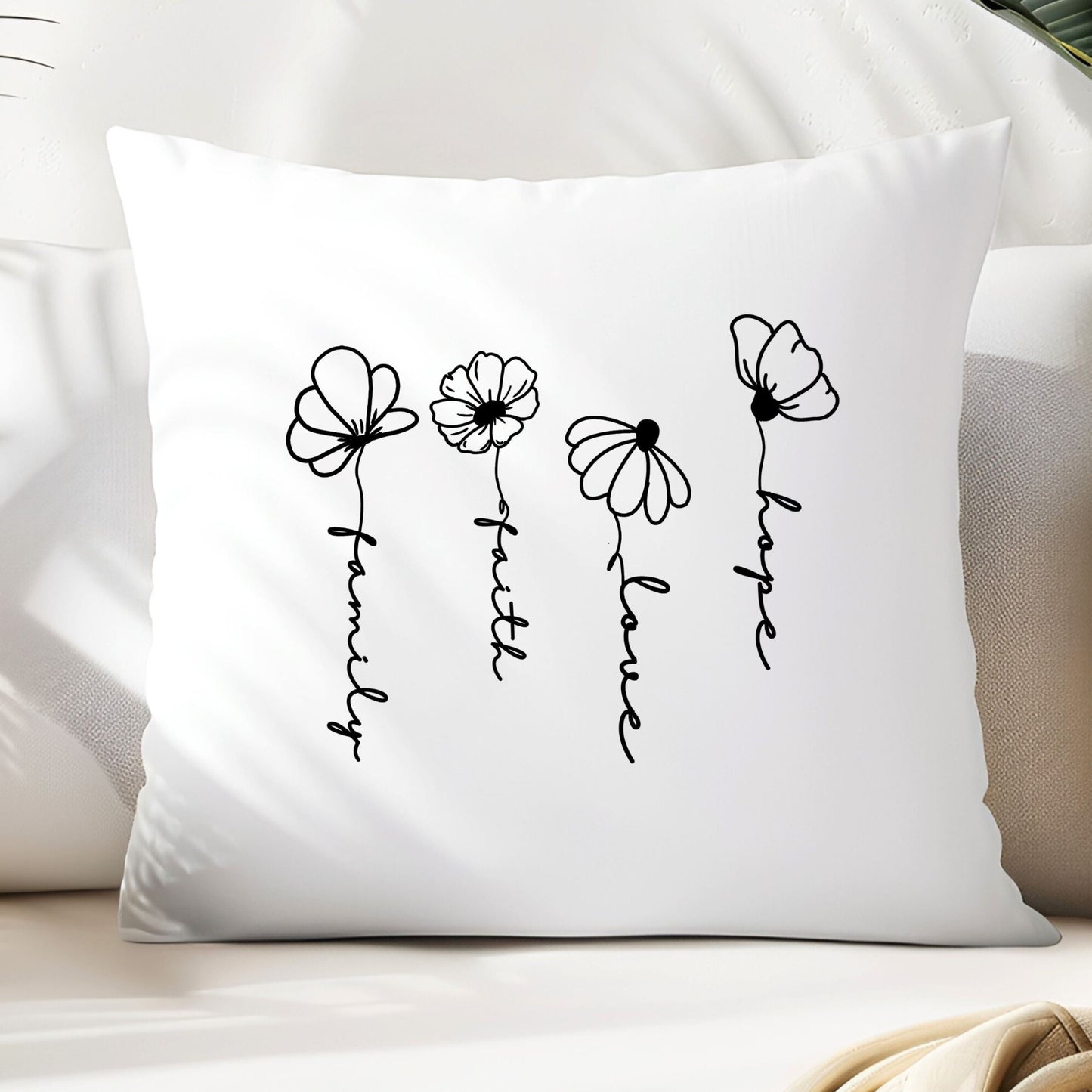 Bügelbild mit Blumen-Strichzeichnungen und Schriftzügen in Schwarz zum Aufbügeln