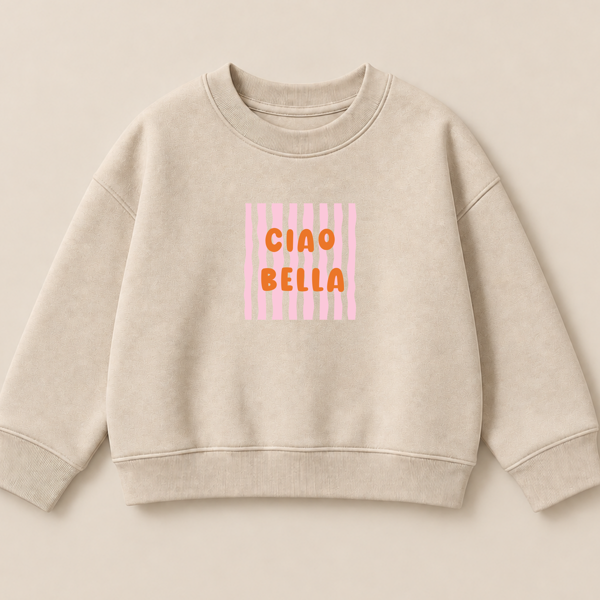 Ciao Bella Bügelbild auf beigem Kinder Sweatshirt mit rosa Streifen