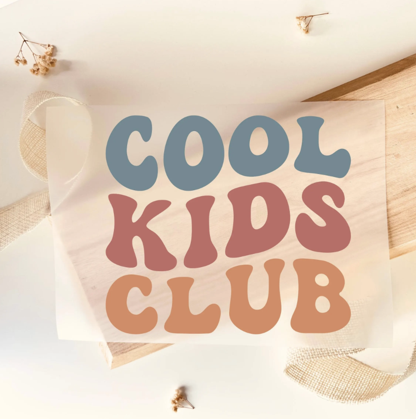 Bügelbild Cool Kids Club Schriftzug Retro Bunt Pastell