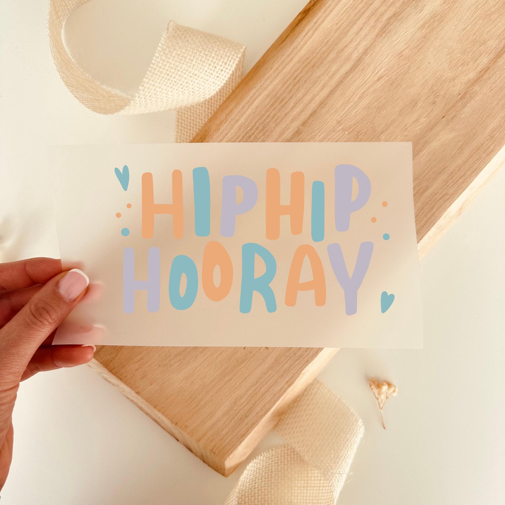 Bügelbild Hip Hip Hooray Schriftzug Pastell Bunt Geburtstag Kinder