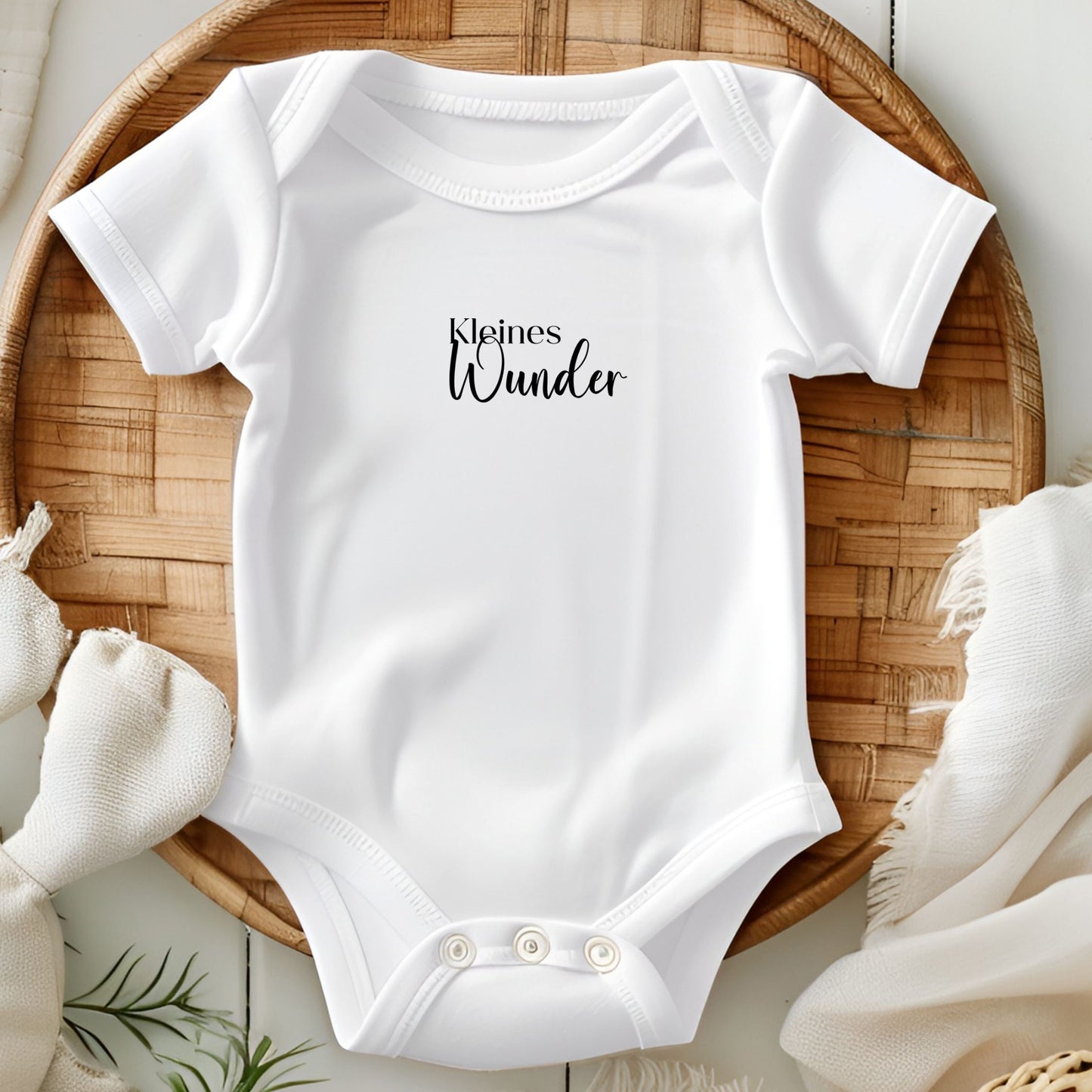 Bügelbild mit Schriftzug "Kleines Wunder" zum Aufbügeln für Babykleidung