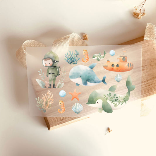 Bügelbild-Set mit Meerestieren wie Delfin, Wal, Seestern und Taucher im Aquarell-Stil für Kinder