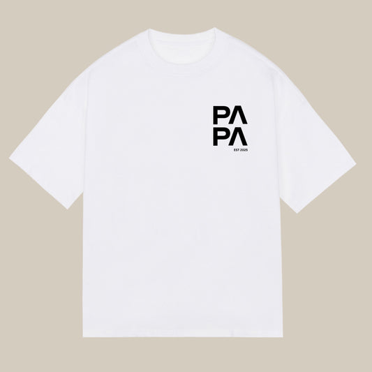 Bügelbild mit Schriftzug "Papa Est. 2025" im modernen Design in Schwarz zum Aufbügeln