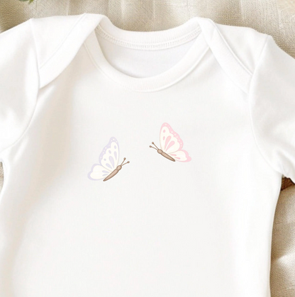 Bügelbild Schmetterling Pastell Weiß Rosa Klein Baby